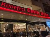 Künefeci Emin Usta Akdeniz de Künefeci